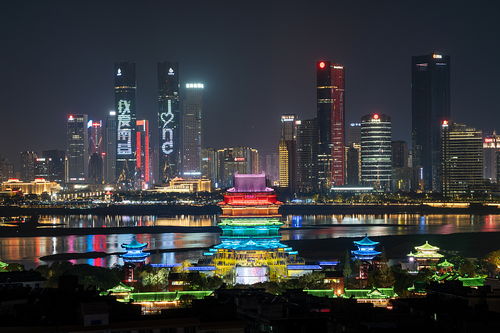 商貿(mào)消費 招商引資 兩個萬億上臺階 ,江西做對了什么鳳凰網(wǎng)江西 鳳凰網(wǎng)