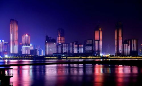 中部夜景最壯觀的三座城市,江景是 標配 ,長沙南昌都在其中
