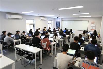 金海計算機培訓加盟 把握數字化浪潮，共贏未來教育市場